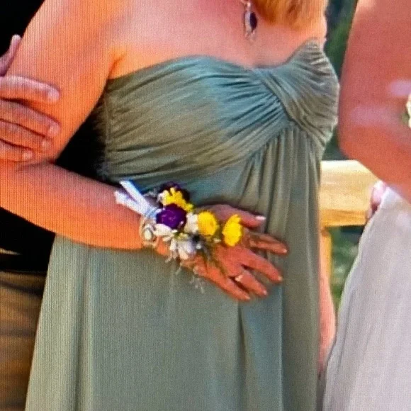 peridot green bridesmaid dresses Eva Size M 3329 Hunter Green Bridesmaid Dress main image 1
